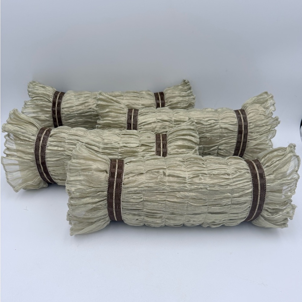 Set Of 4 Waterford 100% Polyester Duck Feather Filled Throw Pillows Sage Shimmer